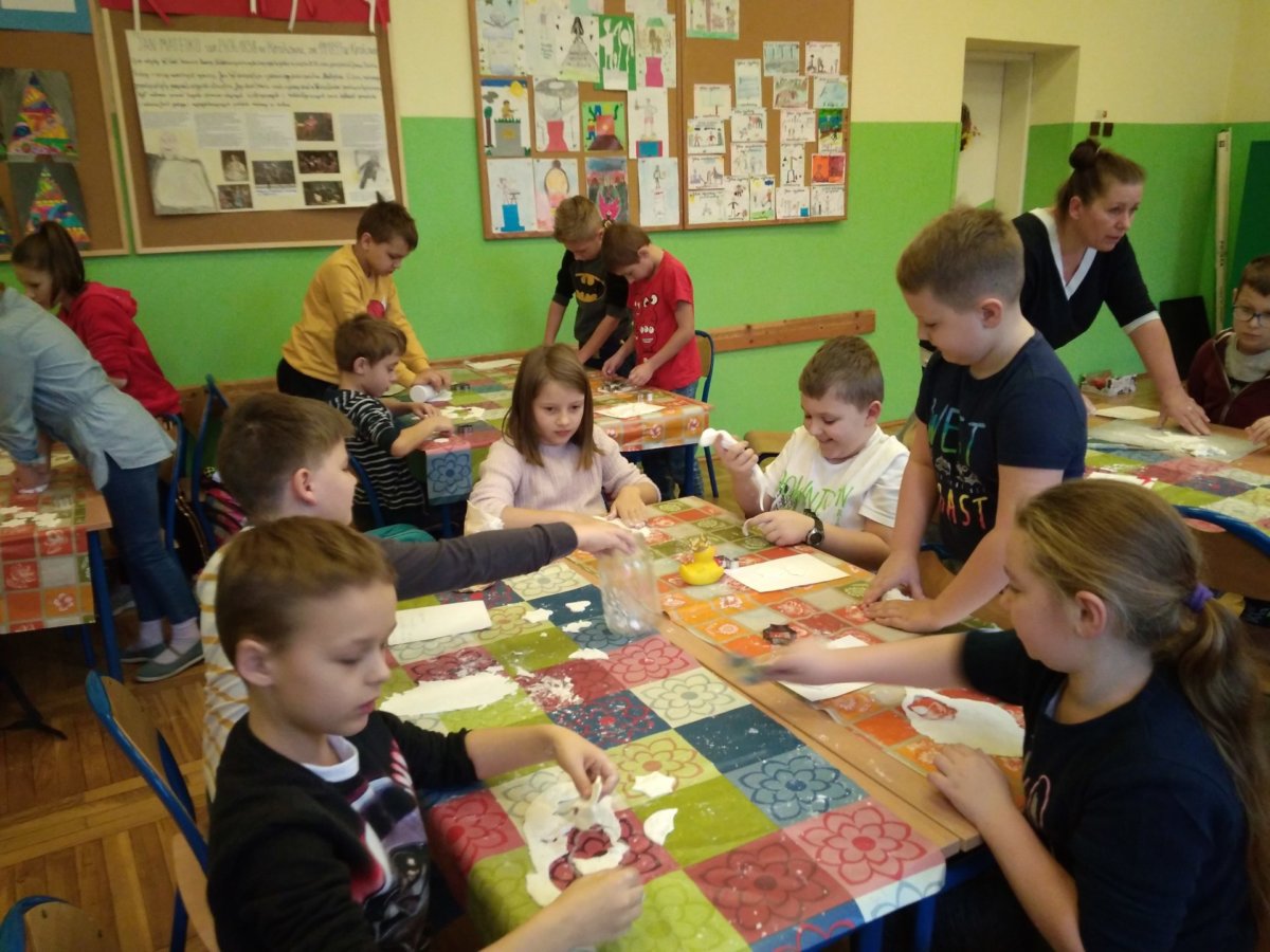 Warsztaty plastyczne dla rodziców w 3a