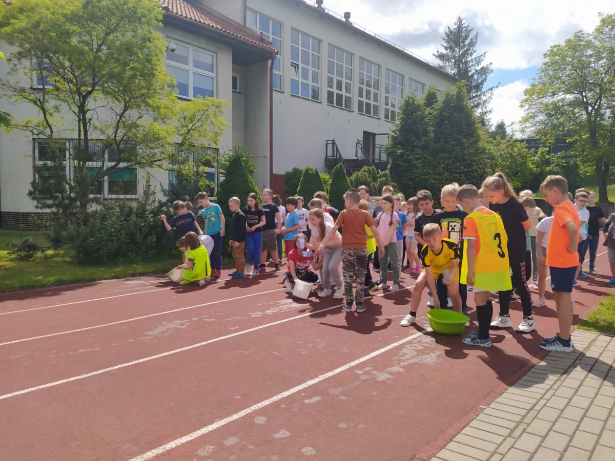 Dzień Dziecka w klasach 2a i 2b