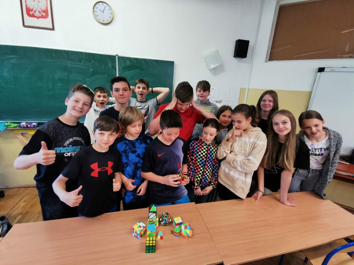 Matematyka a kostka Rubika.